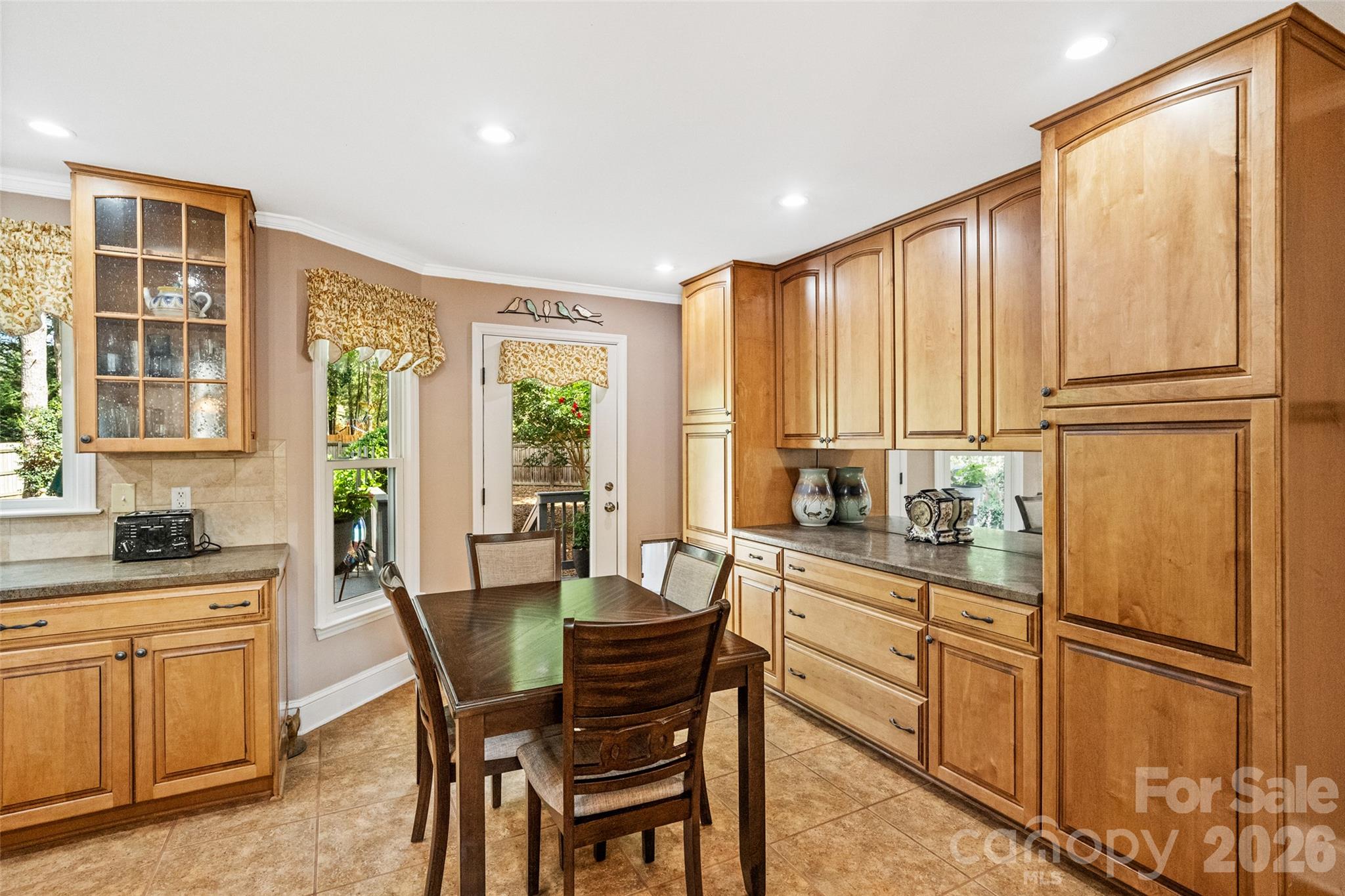 9831 Spring Harvest Drive Property Photo 15