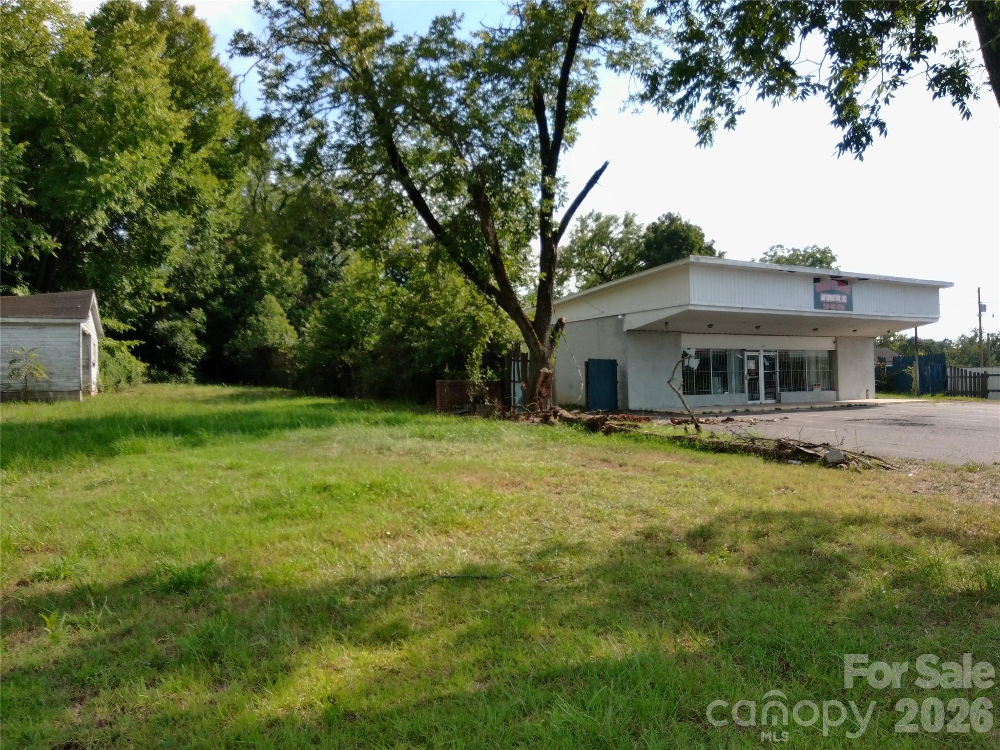 107 Lancaster Street Property Photo 9