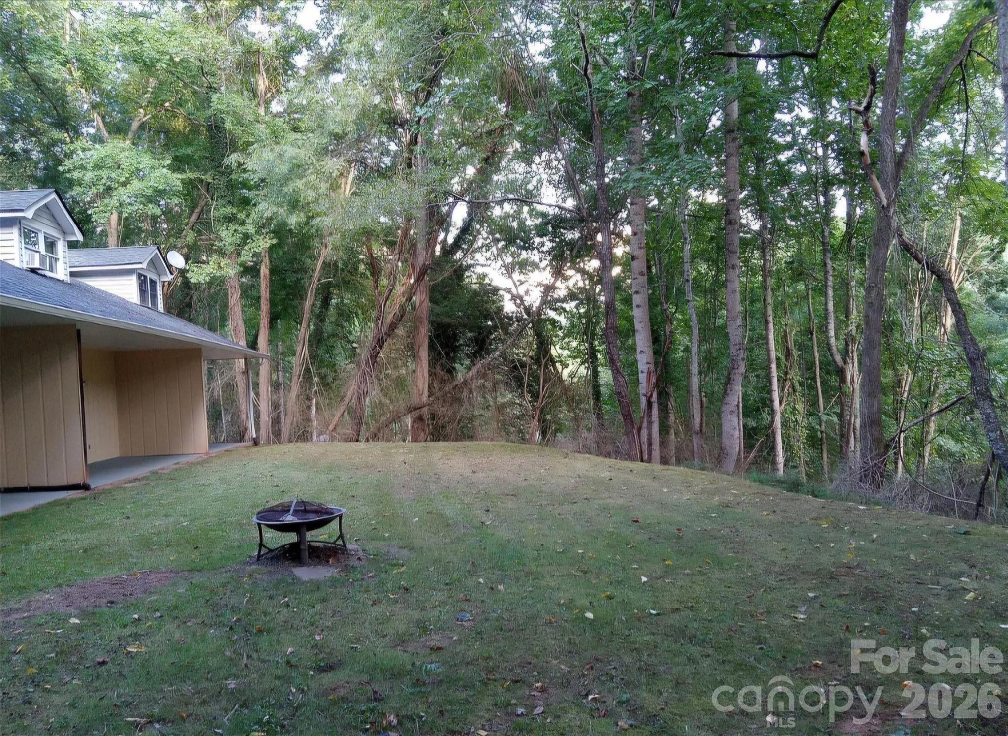 487 N Country Club Drive Property Photo 3