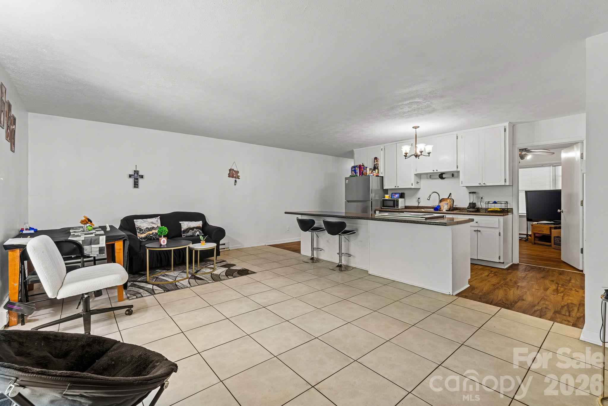 487 N Country Club Drive Property Photo 10