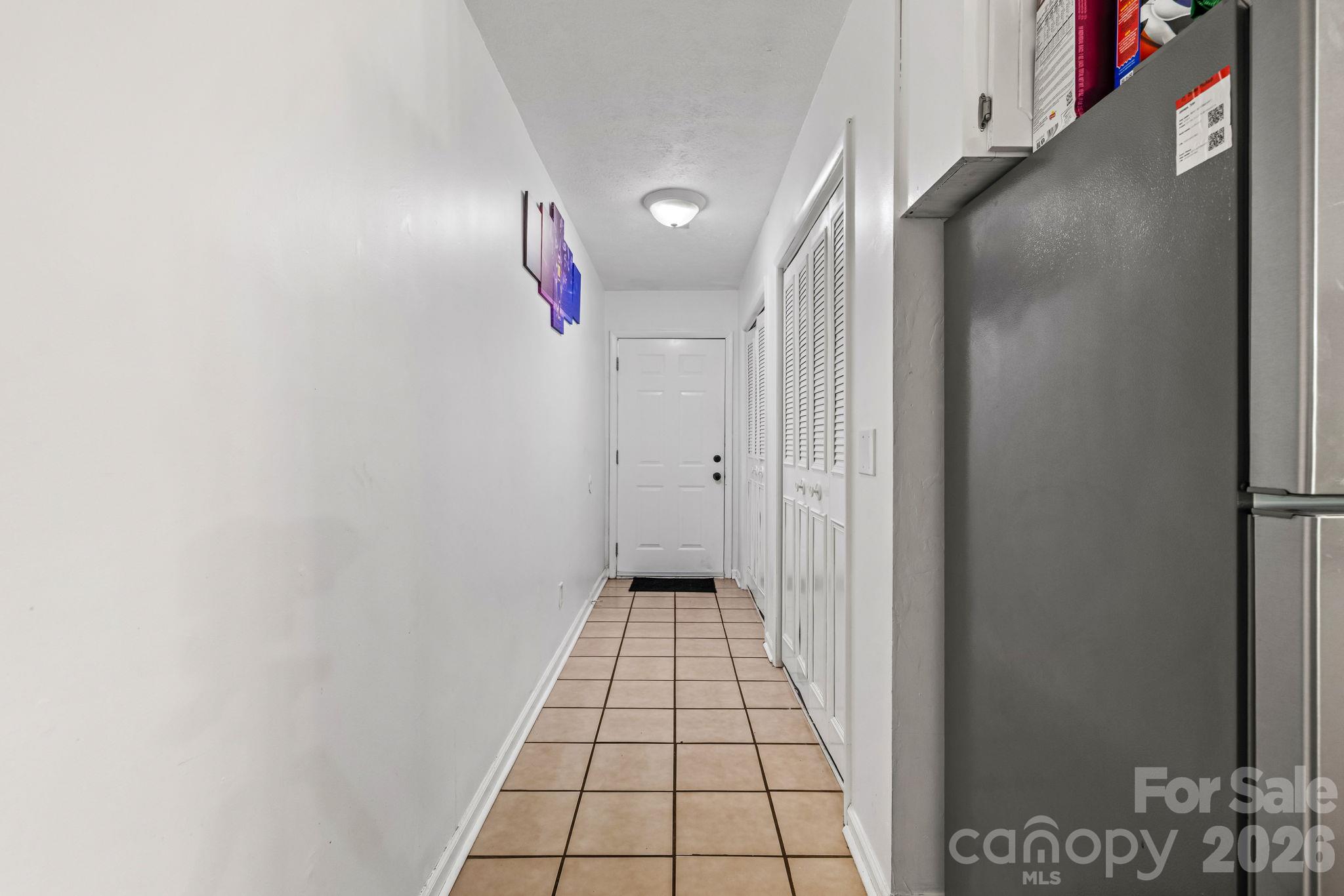 487 N Country Club Drive Property Photo 16
