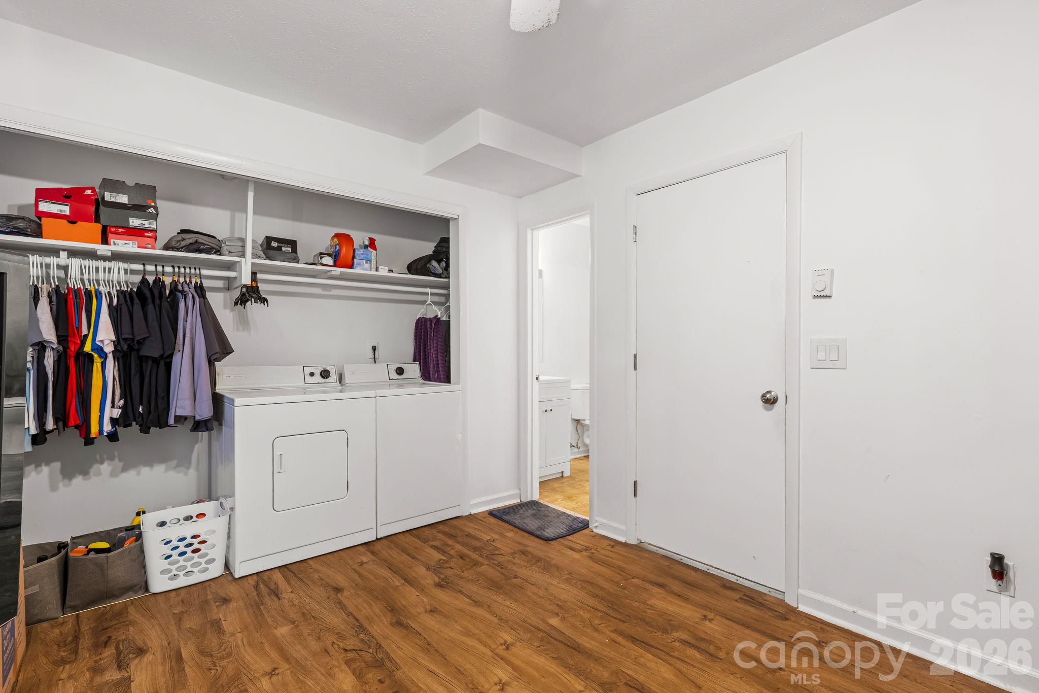 487 N Country Club Drive Property Photo 17
