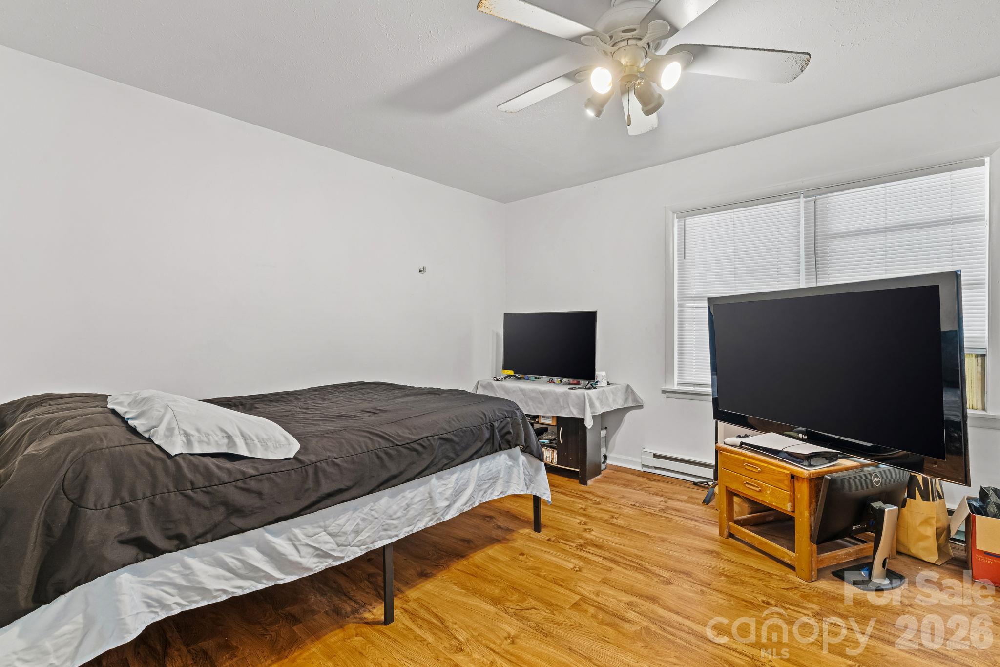 487 N Country Club Drive Property Photo 18