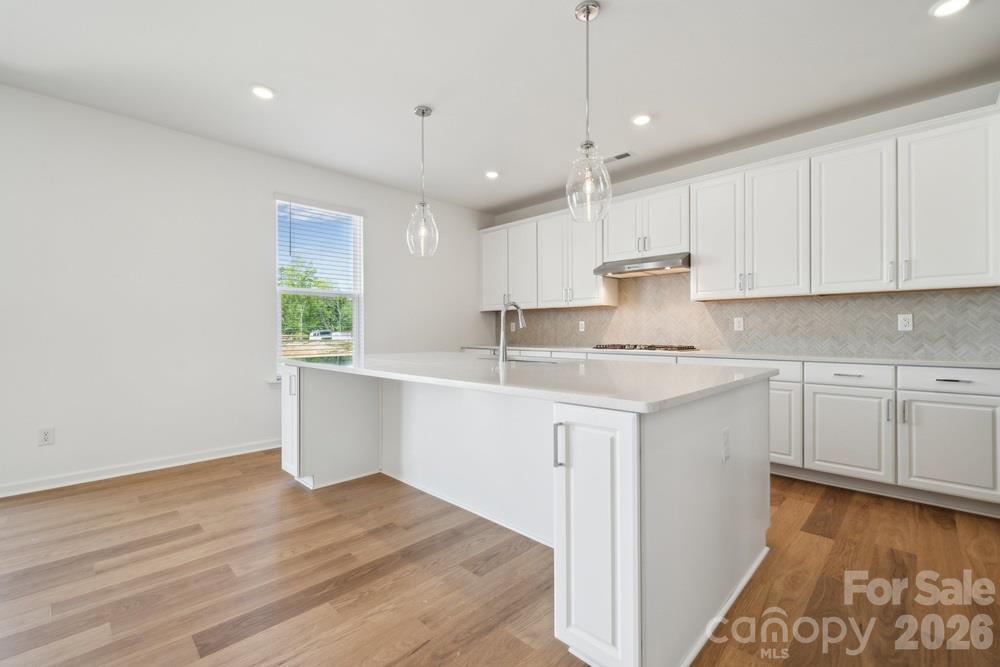 18222 Torchbearer Lane Property Photo 5