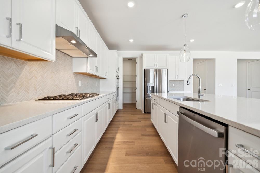 18222 Torchbearer Lane Property Photo 6