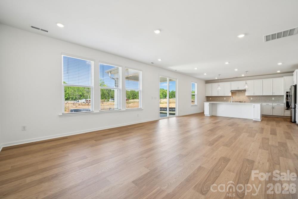 18222 Torchbearer Lane Property Photo 7