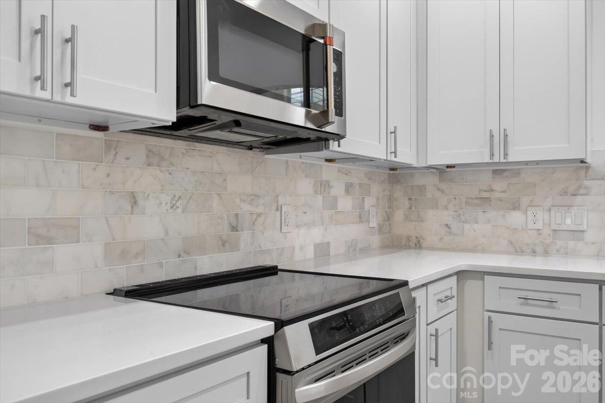 2536 Thornfield Road Property Photo 14