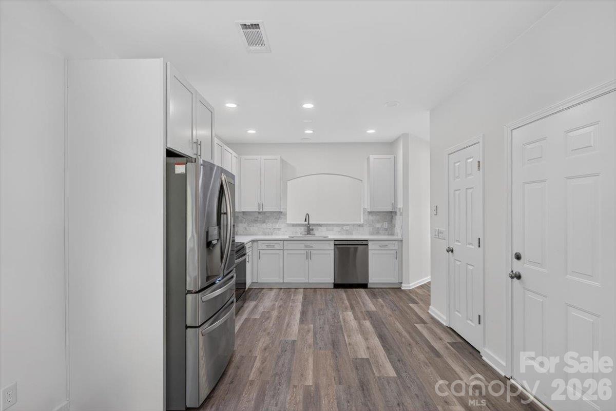 2536 Thornfield Road Property Photo 16