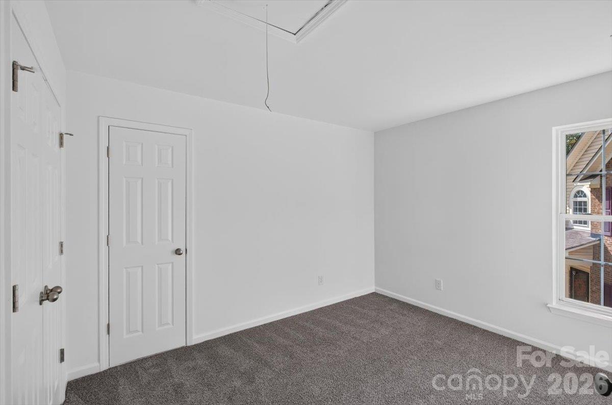 2536 Thornfield Road Property Photo 28