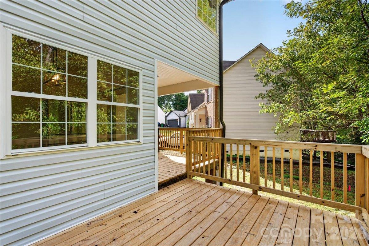 2536 Thornfield Road Property Photo 31