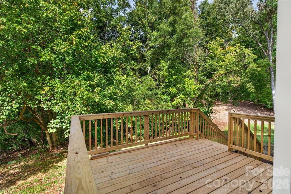 2536 Thornfield Road Property Photo 32