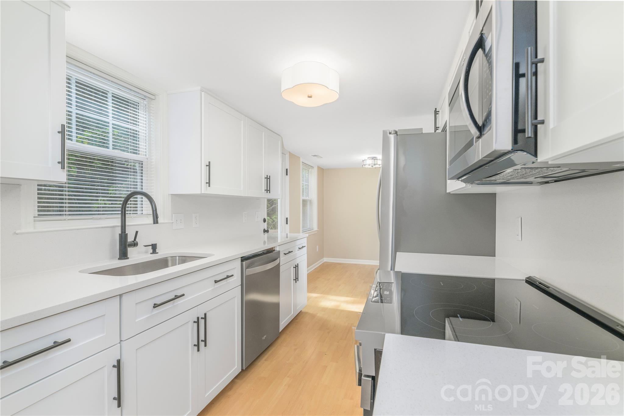17 Sheridan Road Property Photo 14
