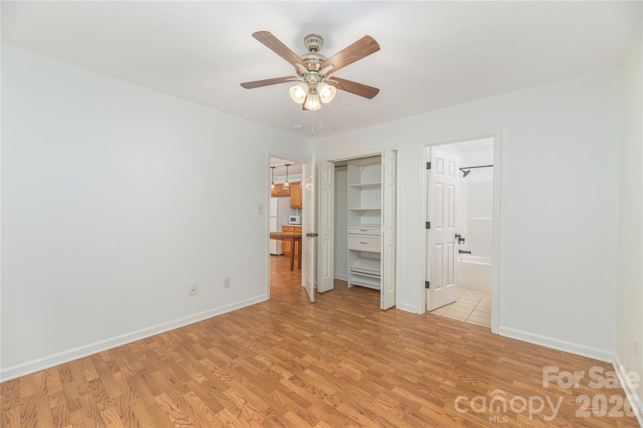 17 Sheridan Road Property Photo 36