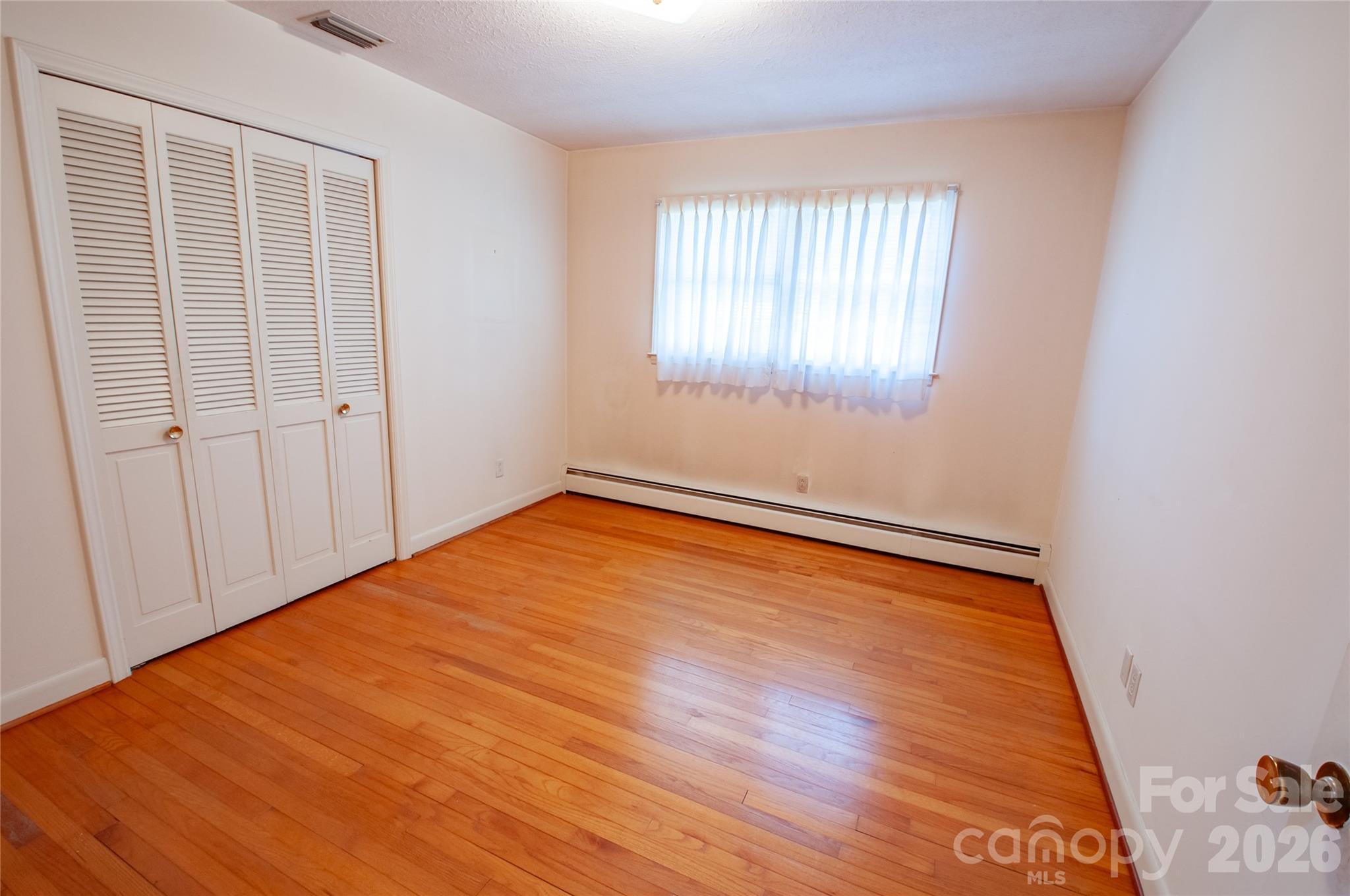 2607 Montgomery Drive Property Photo 4
