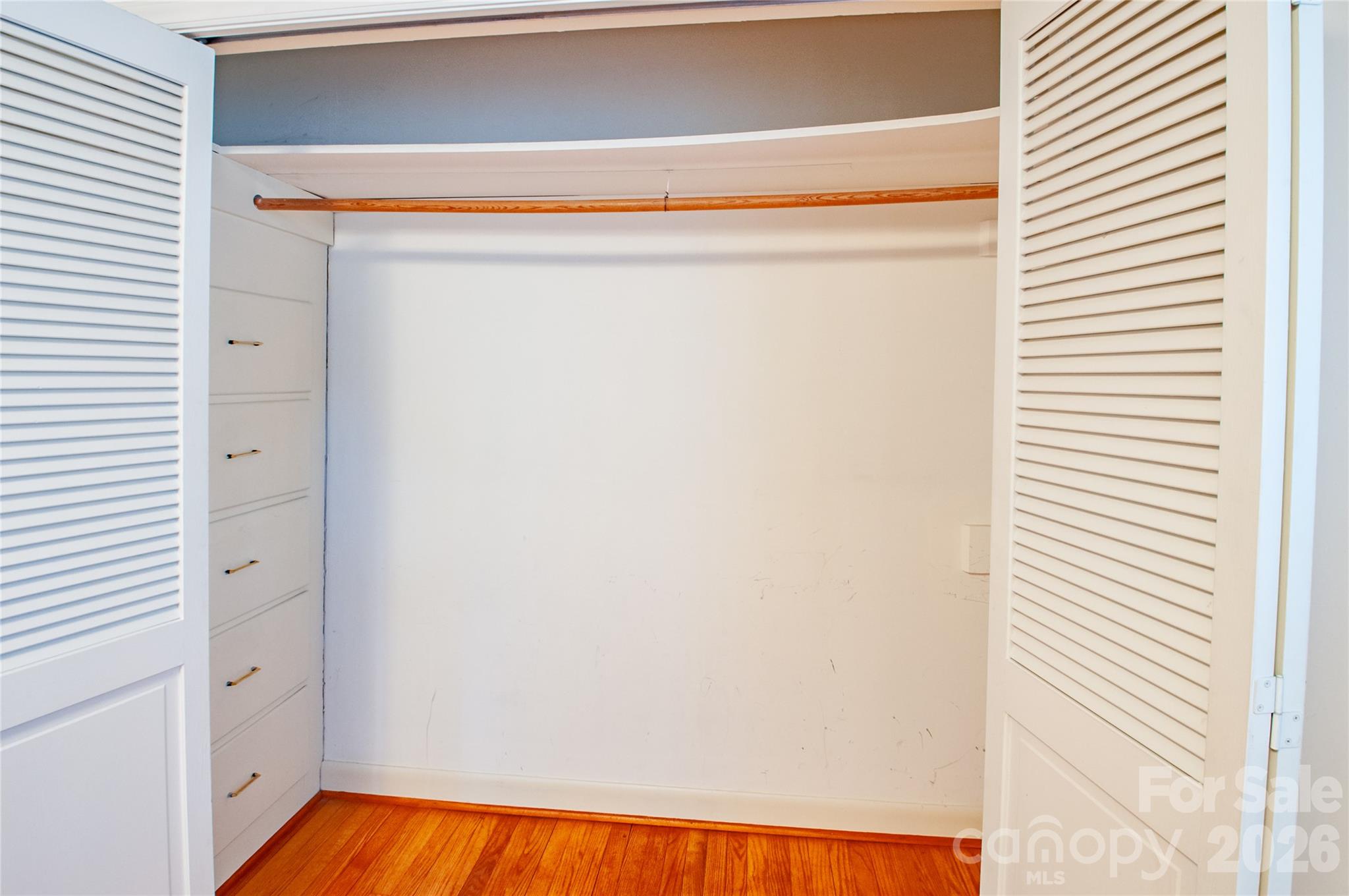2607 Montgomery Drive Property Photo 7