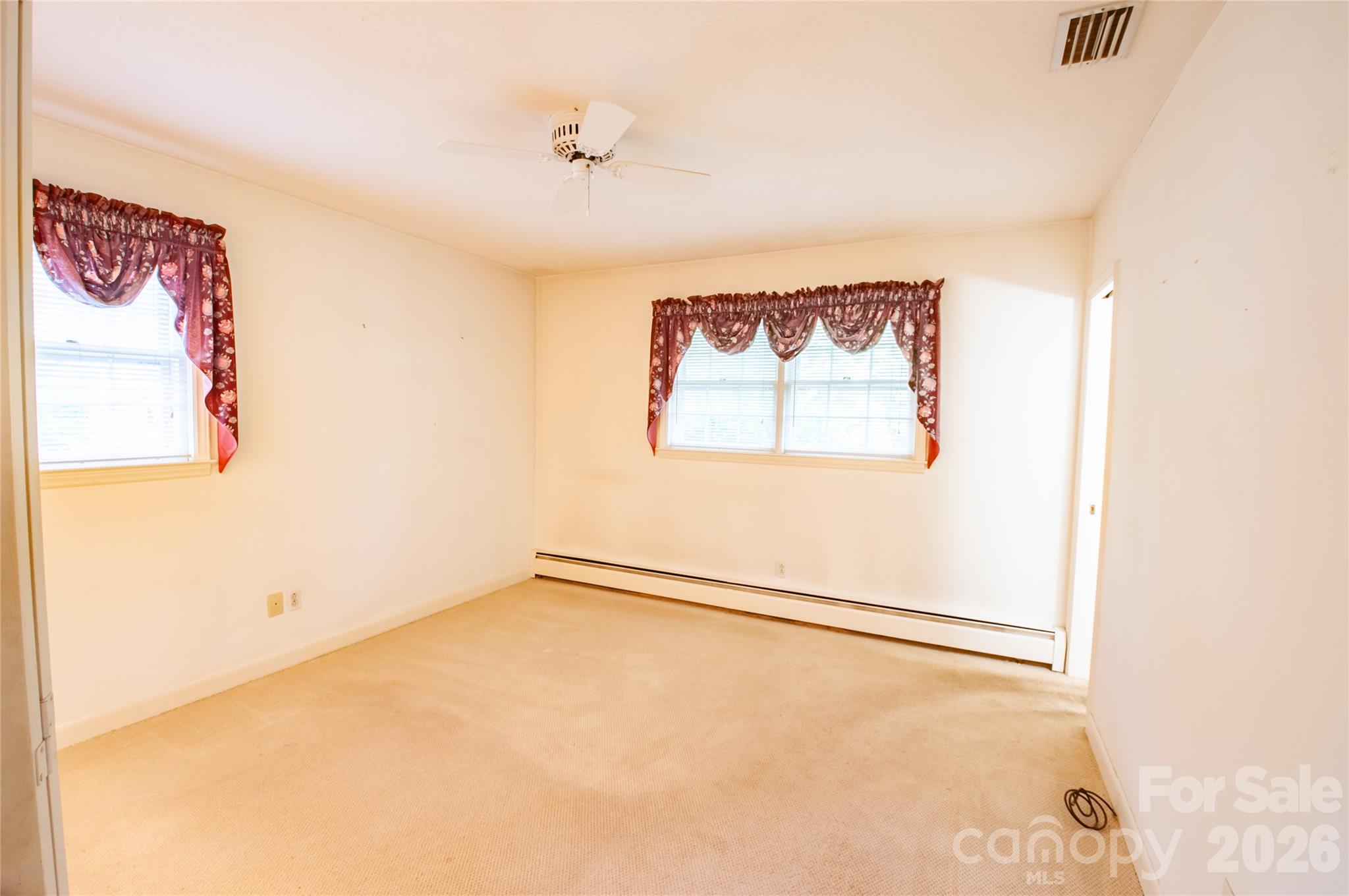 2607 Montgomery Drive Property Photo 8