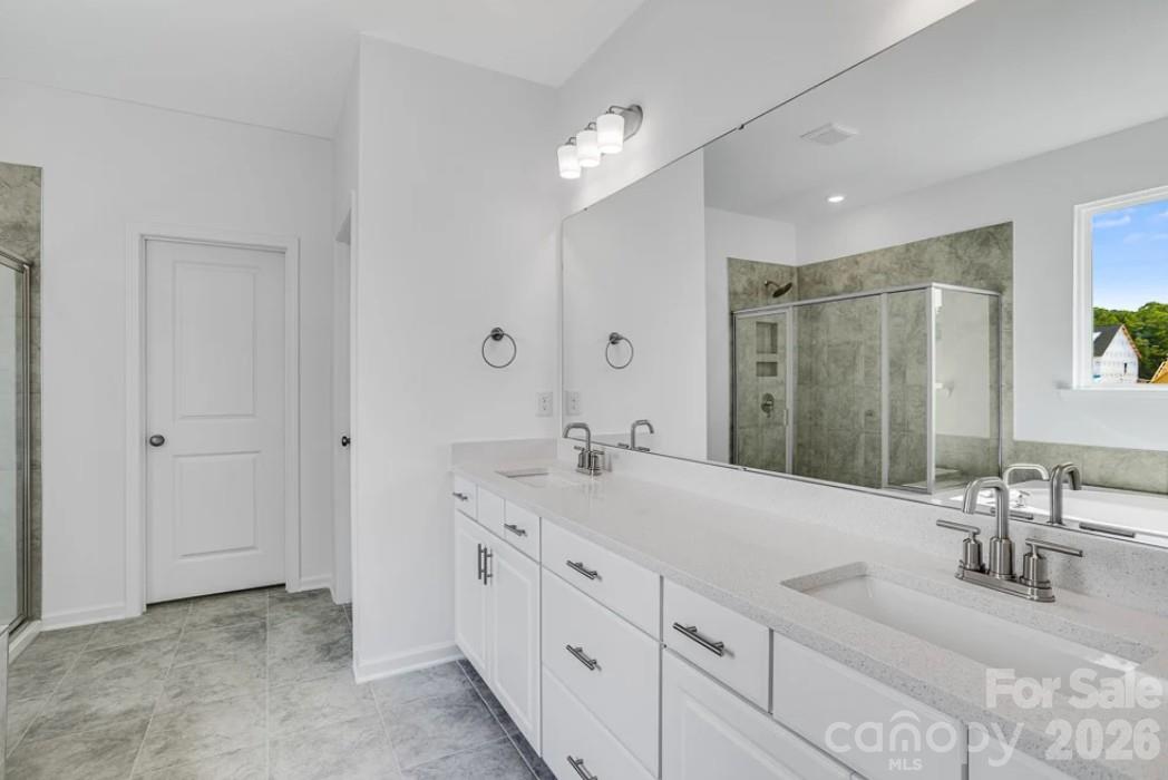 17029 Walker Wylie Drive Property Photo 4