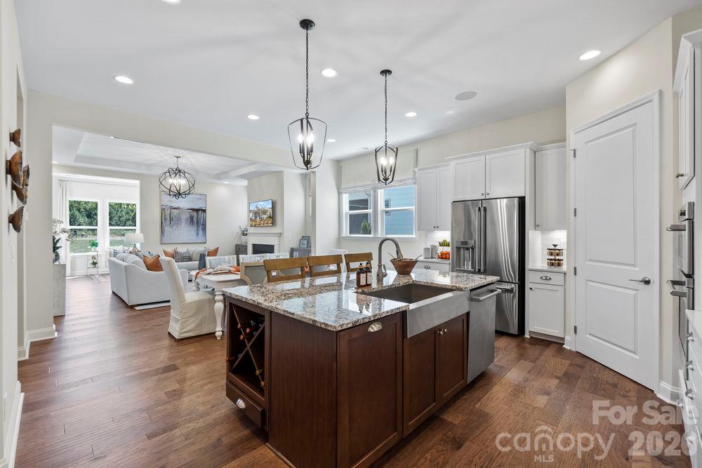 17023 Walker Wylie Drive Property Photo 6