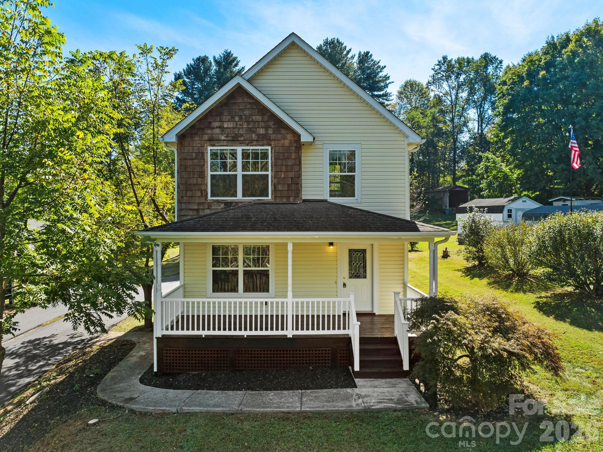 81 Crayton Road Property Photo 1