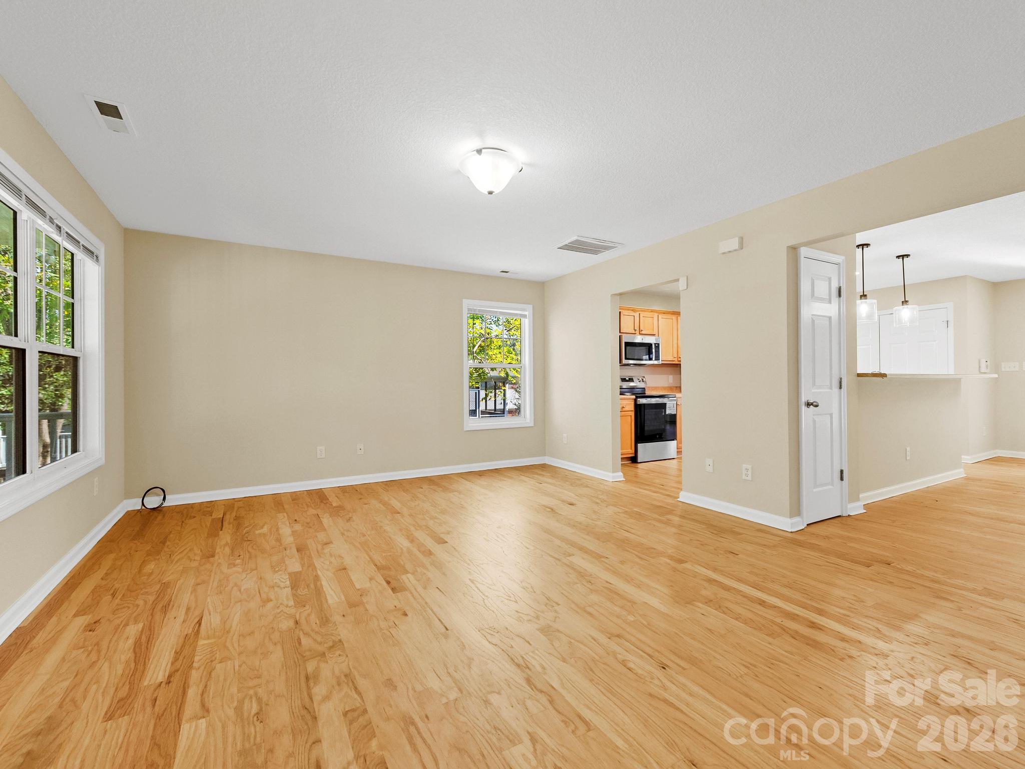 81 Crayton Road Property Photo 11