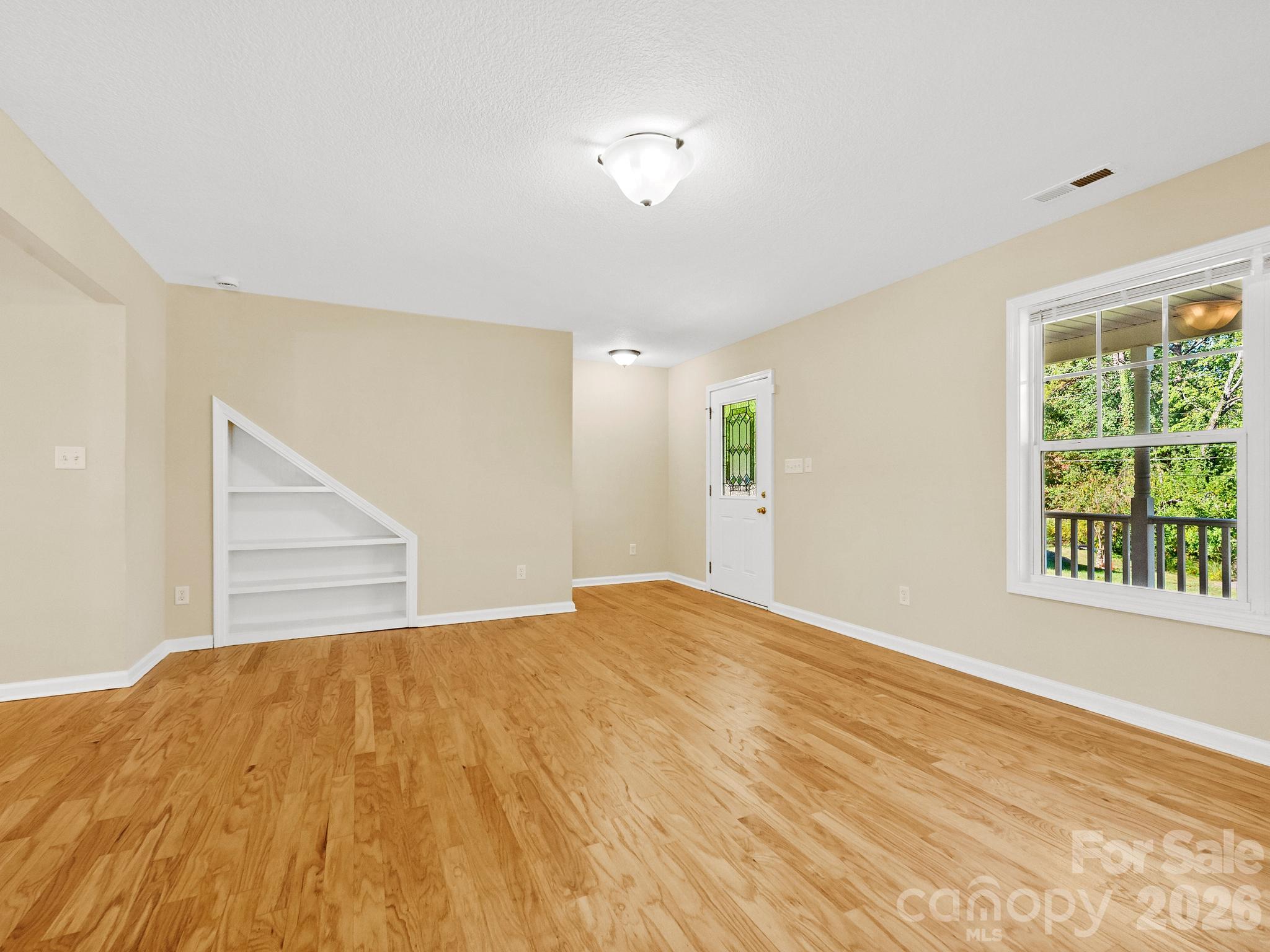 81 Crayton Road Property Photo 13
