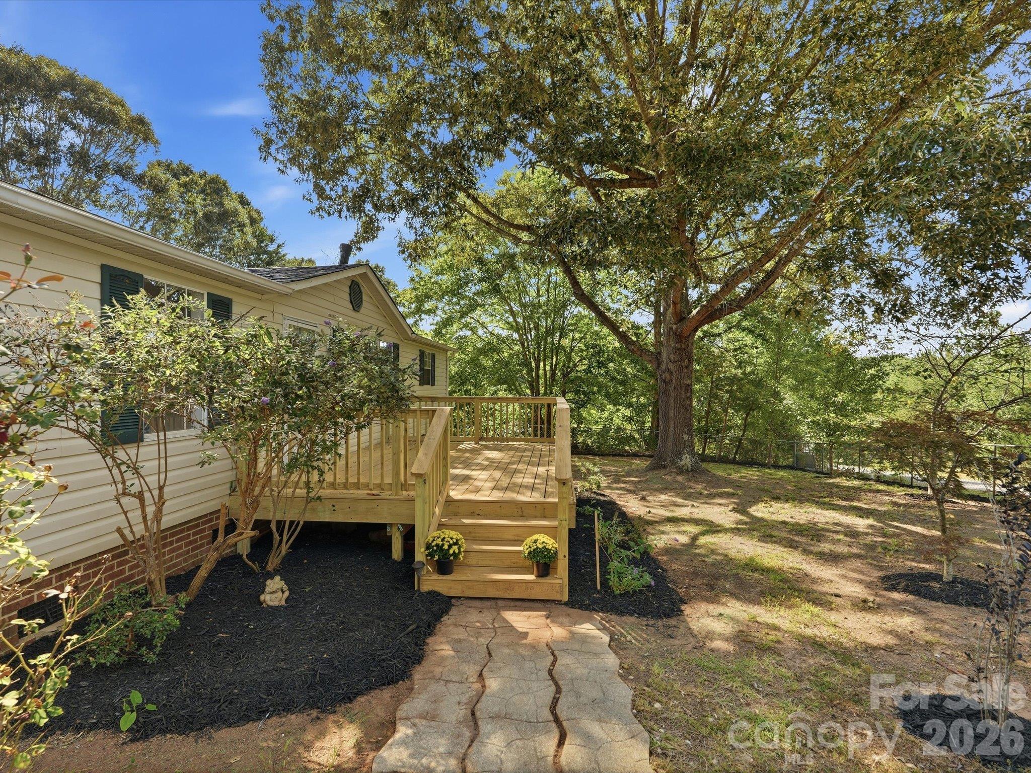 405 Marie Court Property Photo 1