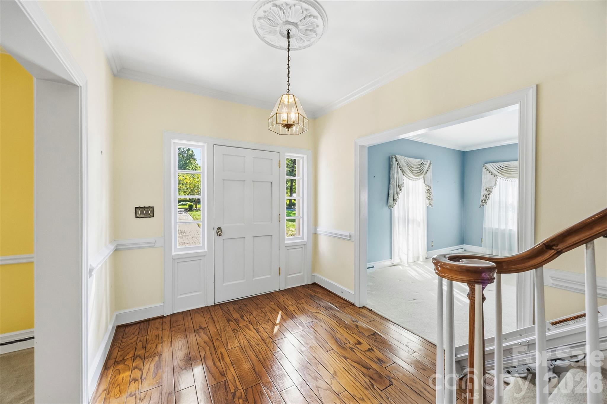 525 East Street Property Photo 3