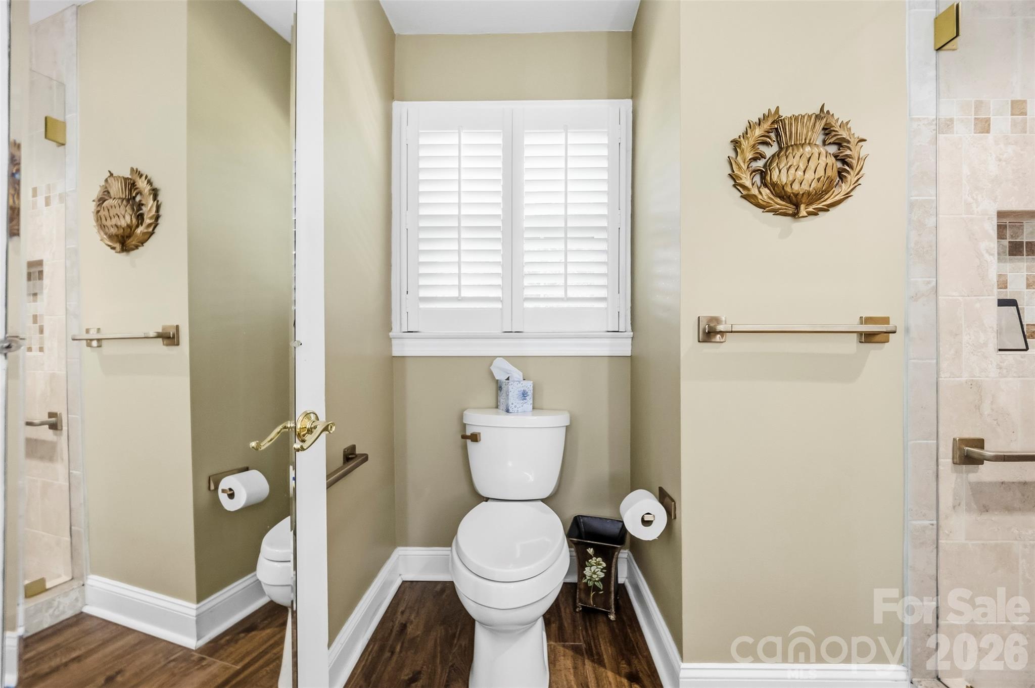 525 East Street Property Photo 18