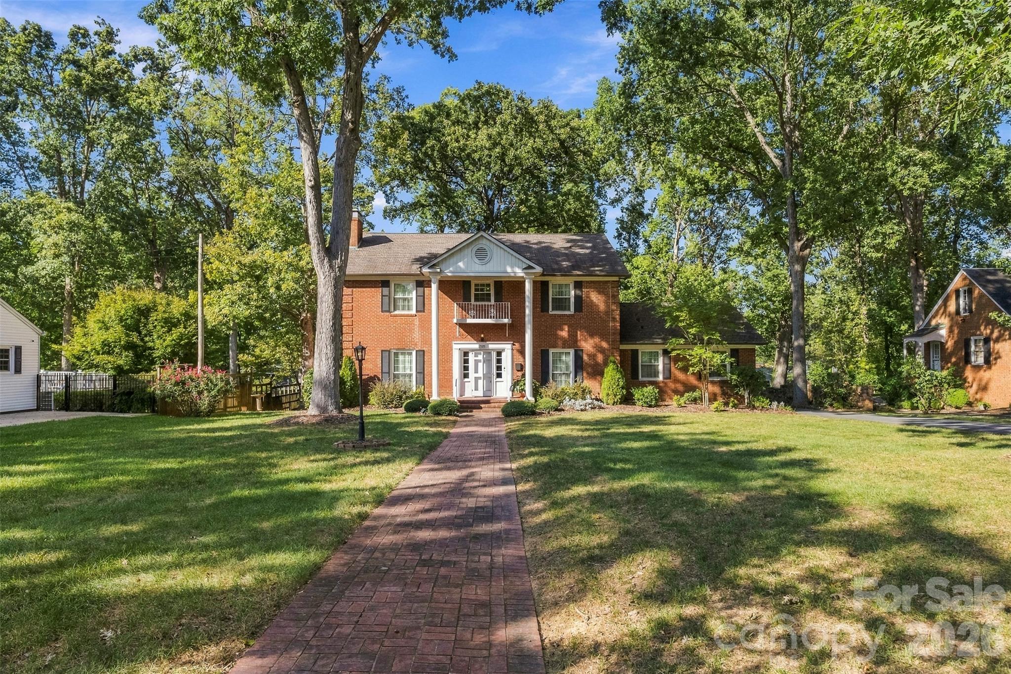 525 East Street Property Photo 44