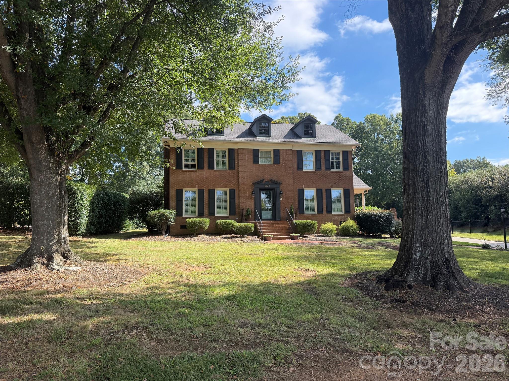 4533 Arborway Way Property Photo 1