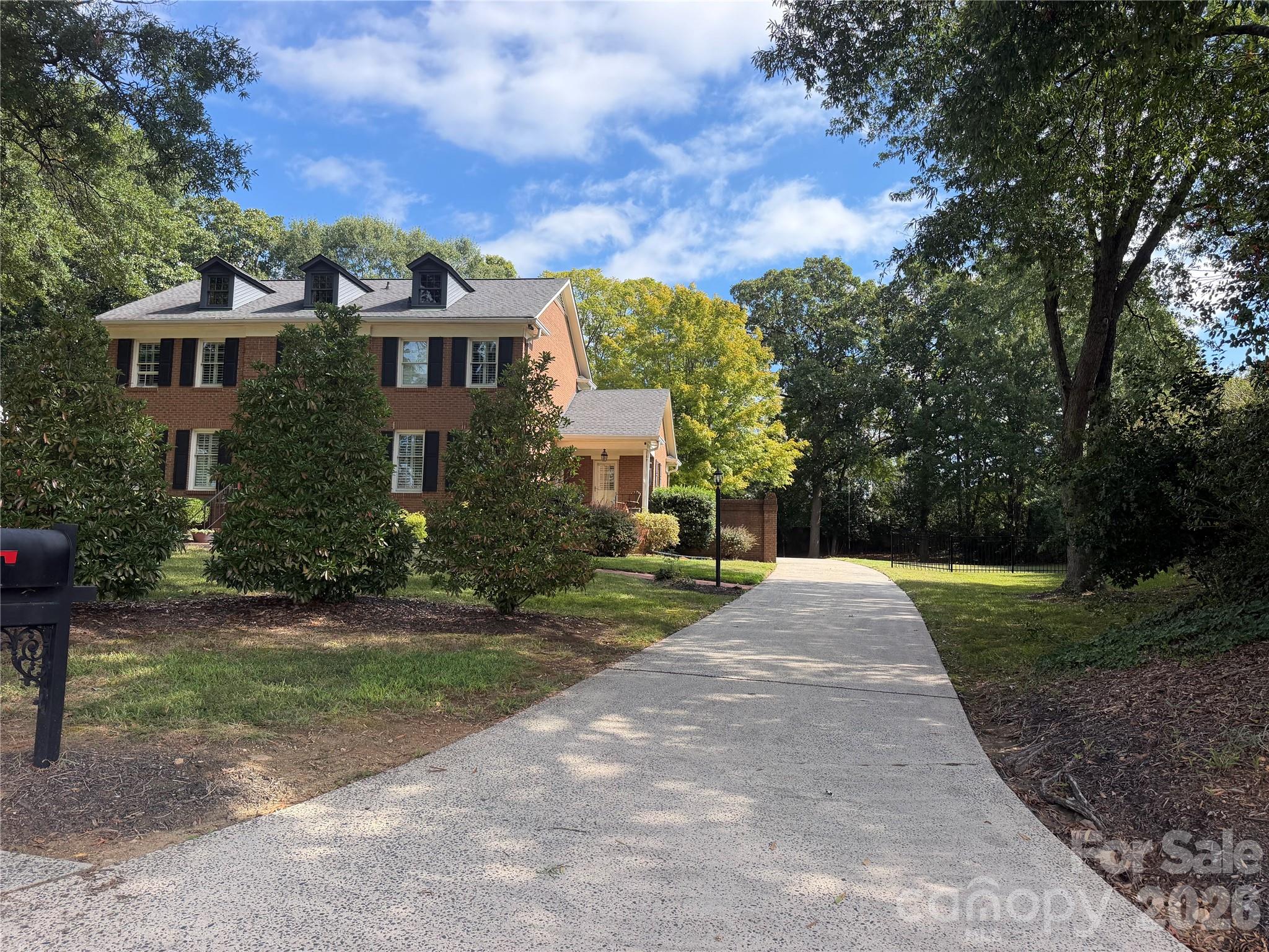 4533 Arborway Way Property Photo 3