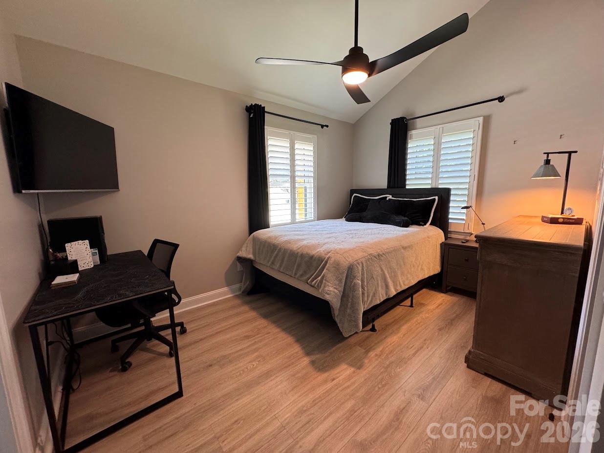 15800 Henry Lane Property Photo 11