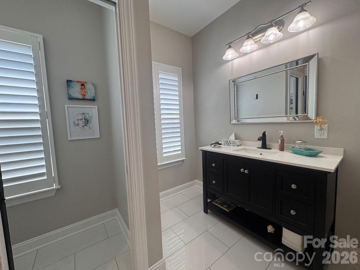 15800 Henry Lane Property Photo 25