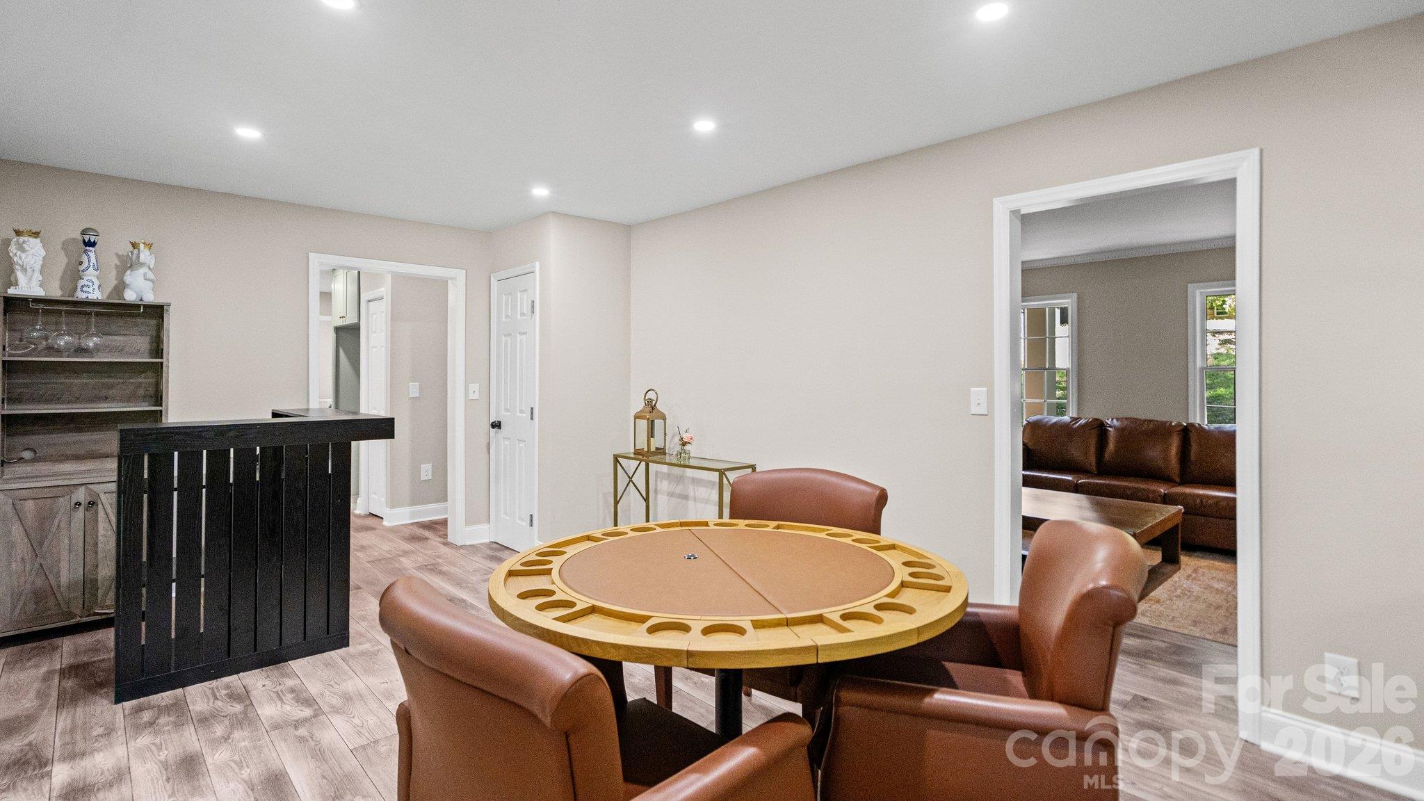 7823 Elwood Drive Property Photo 8