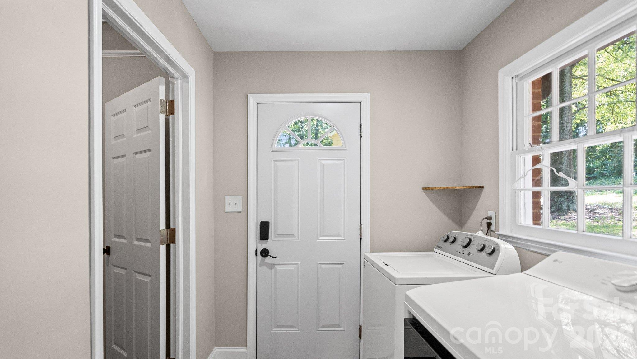 7823 Elwood Drive Property Photo 16