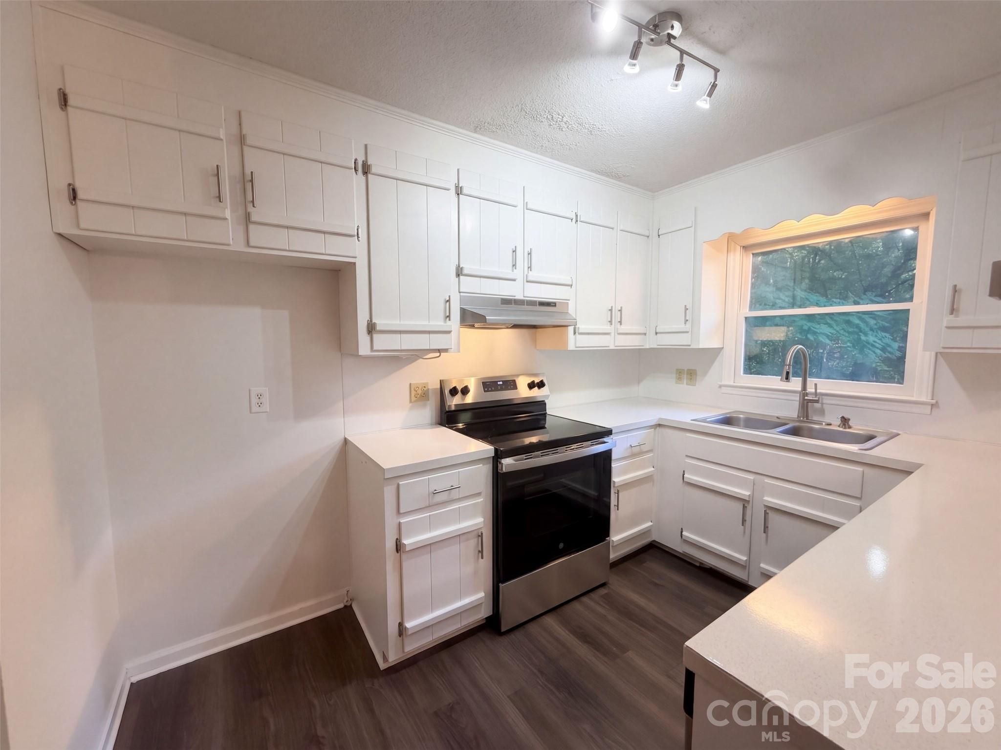 967 Church Road Property Photo 2