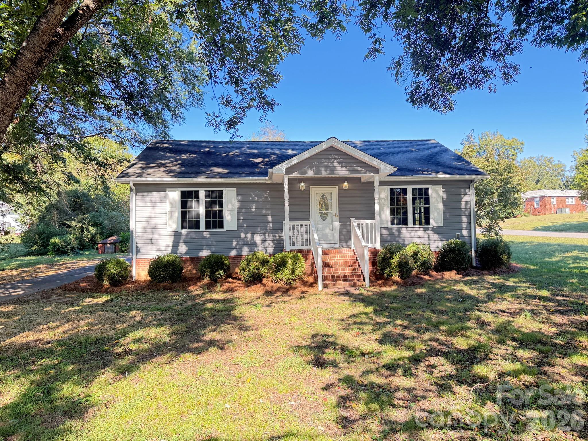 52 Roberta Road Property Photo 1