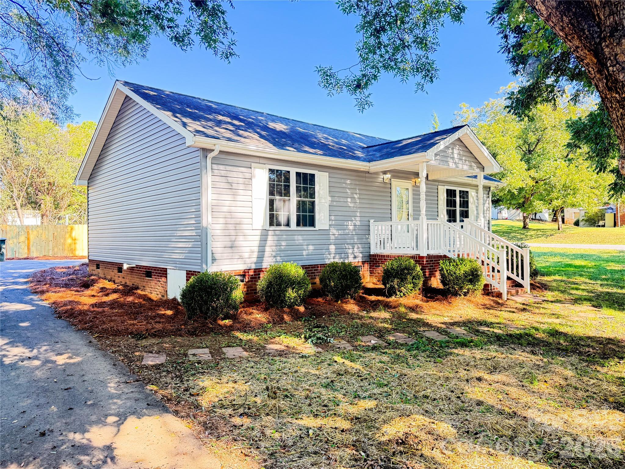 52 Roberta Road Property Photo 6