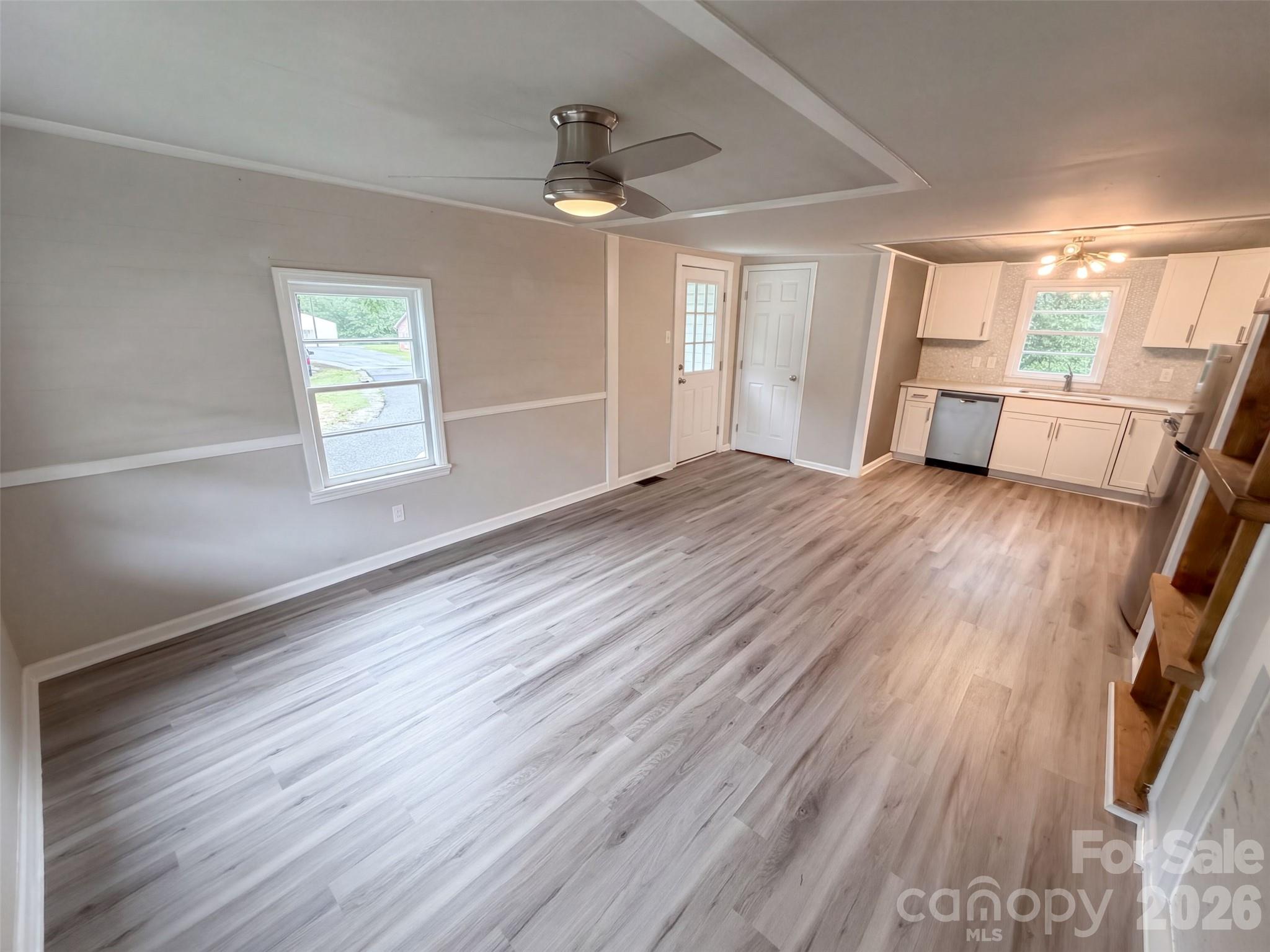 103 Southside Circle Property Photo 3
