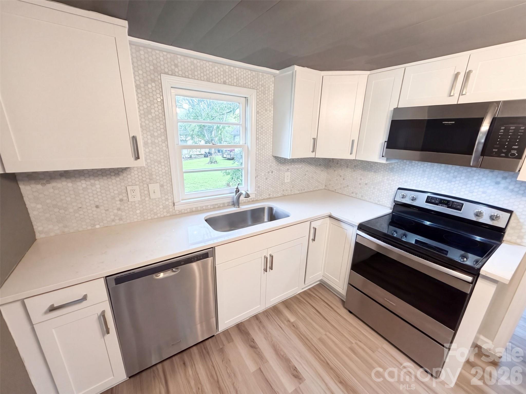 103 Southside Circle Property Photo 7