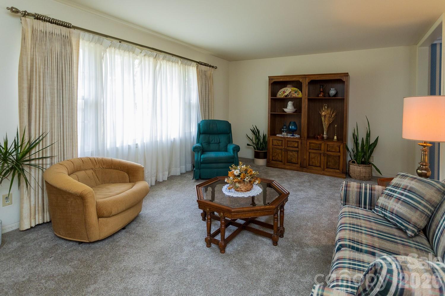 8 Governors Court Property Photo 6