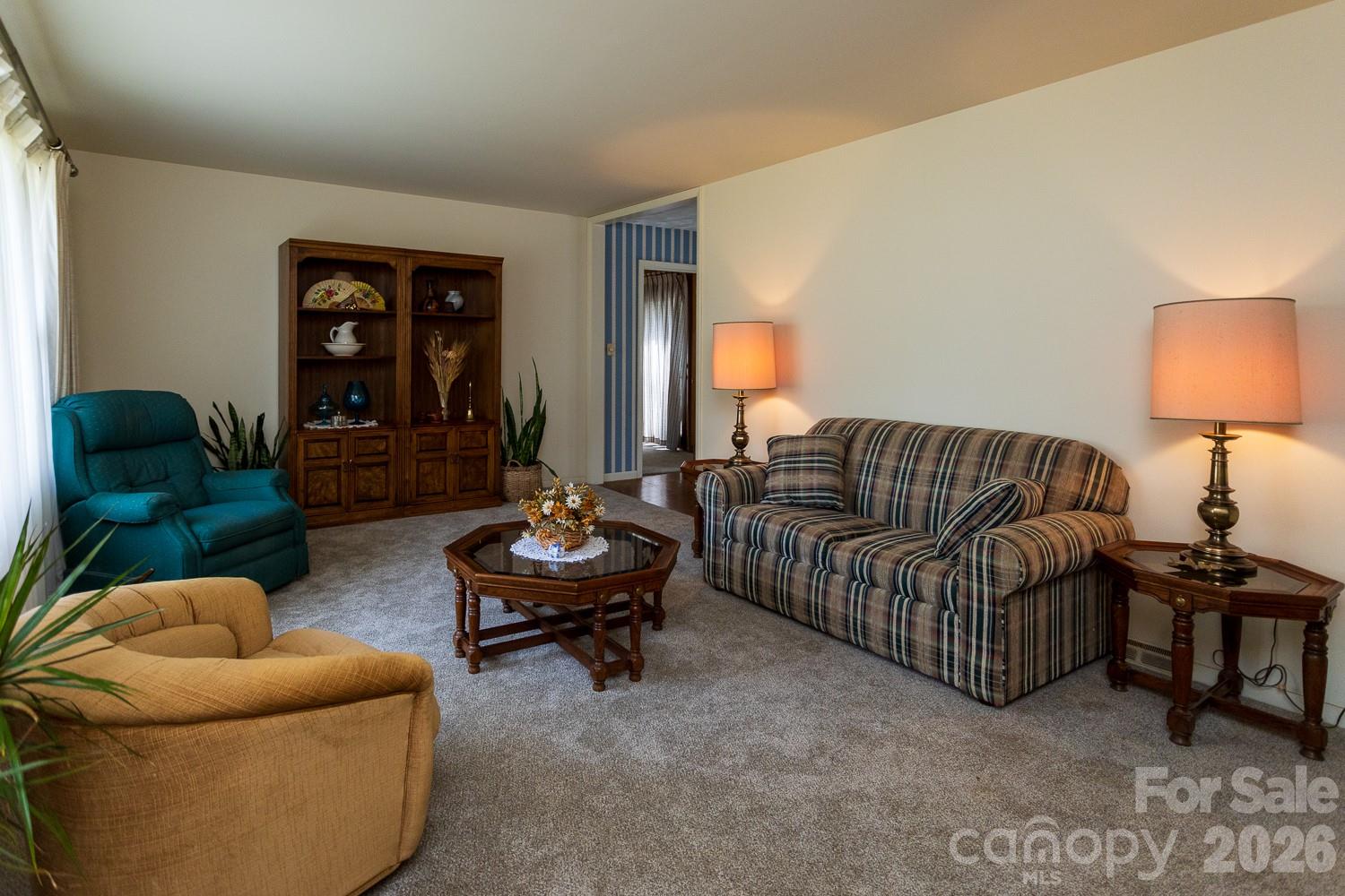 8 Governors Court Property Photo 7