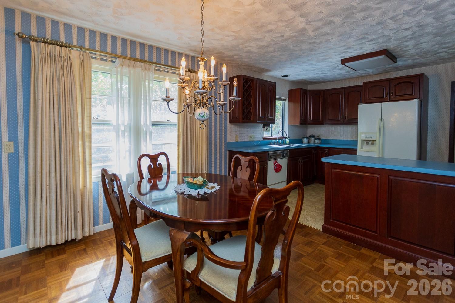 8 Governors Court Property Photo 10