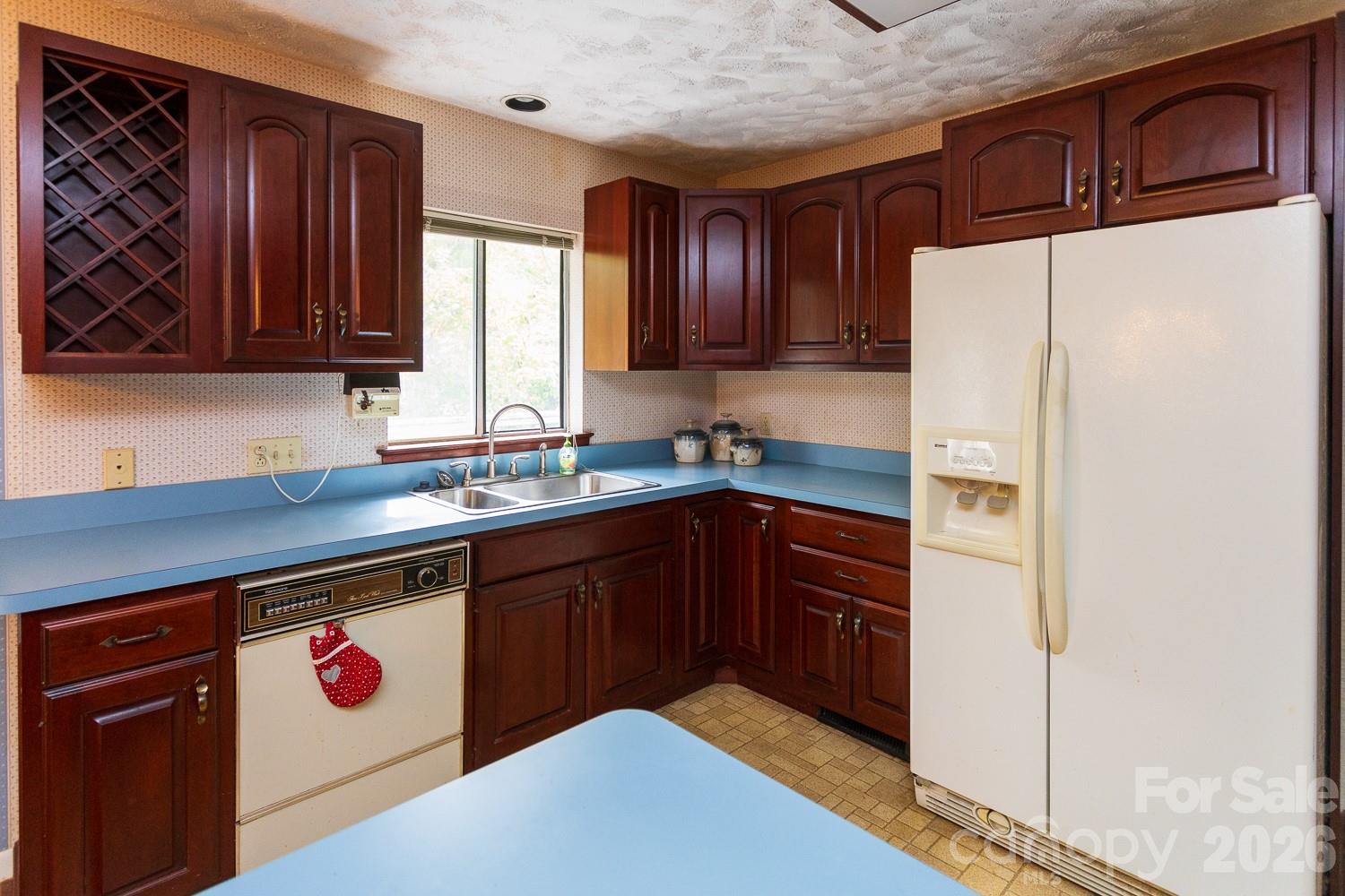 8 Governors Court Property Photo 11