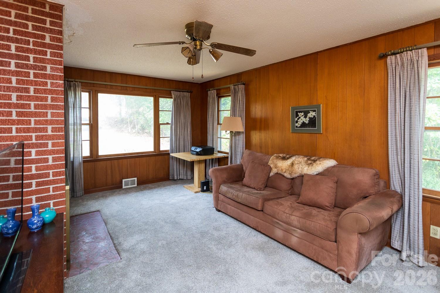 8 Governors Court Property Photo 18