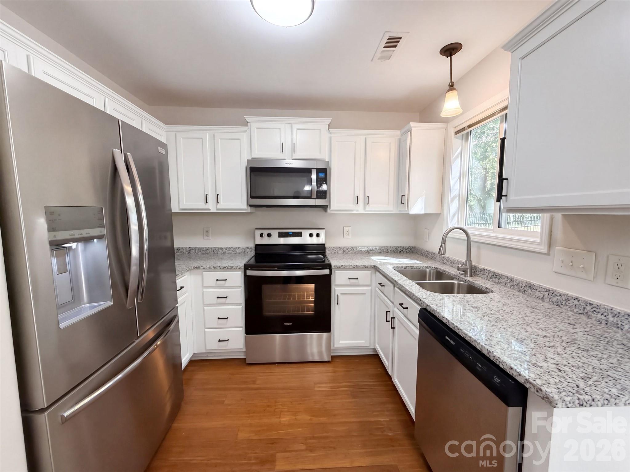10526 Glory Meadow Court Property Photo 2