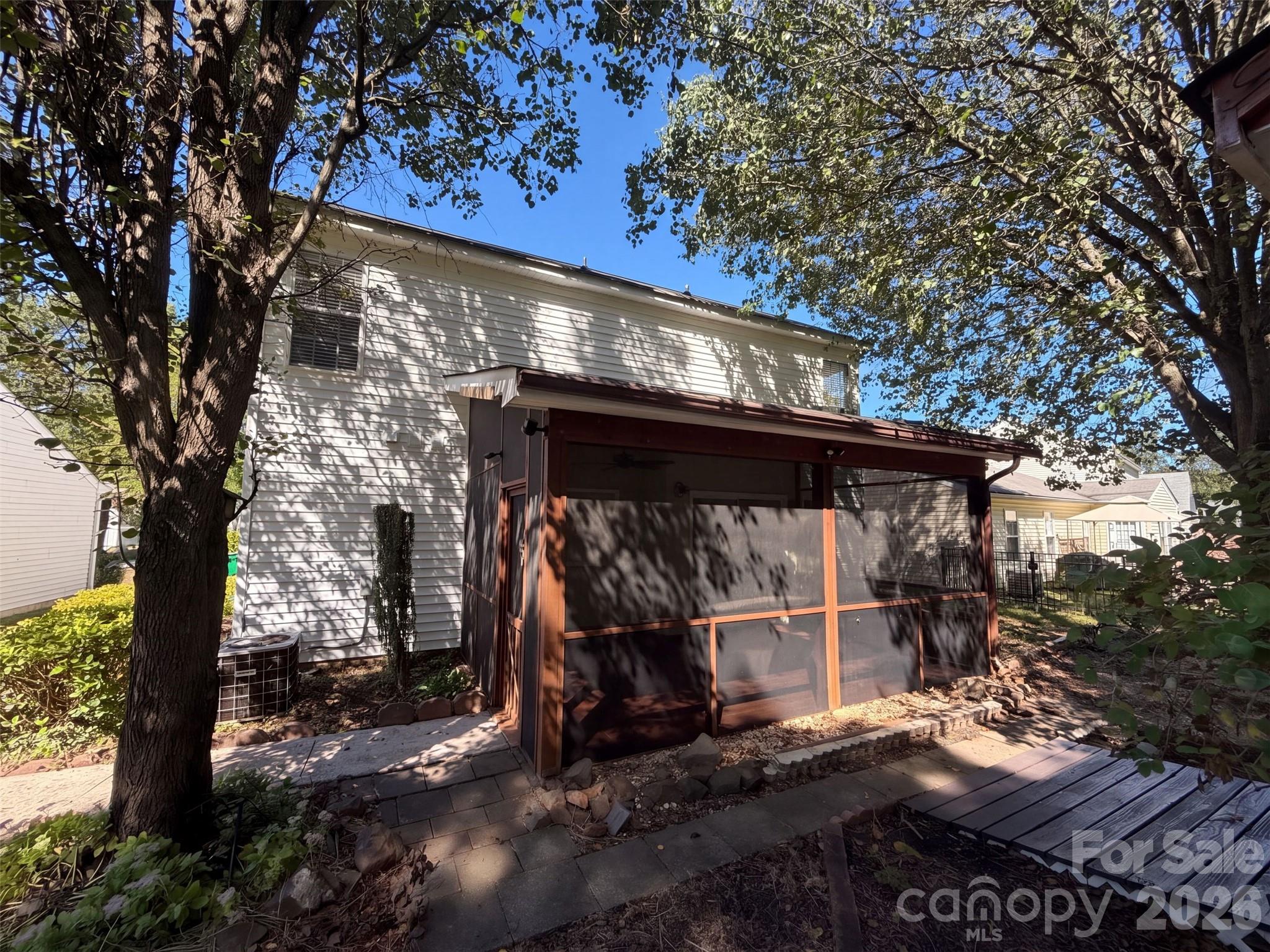10526 Glory Meadow Court Property Photo 5
