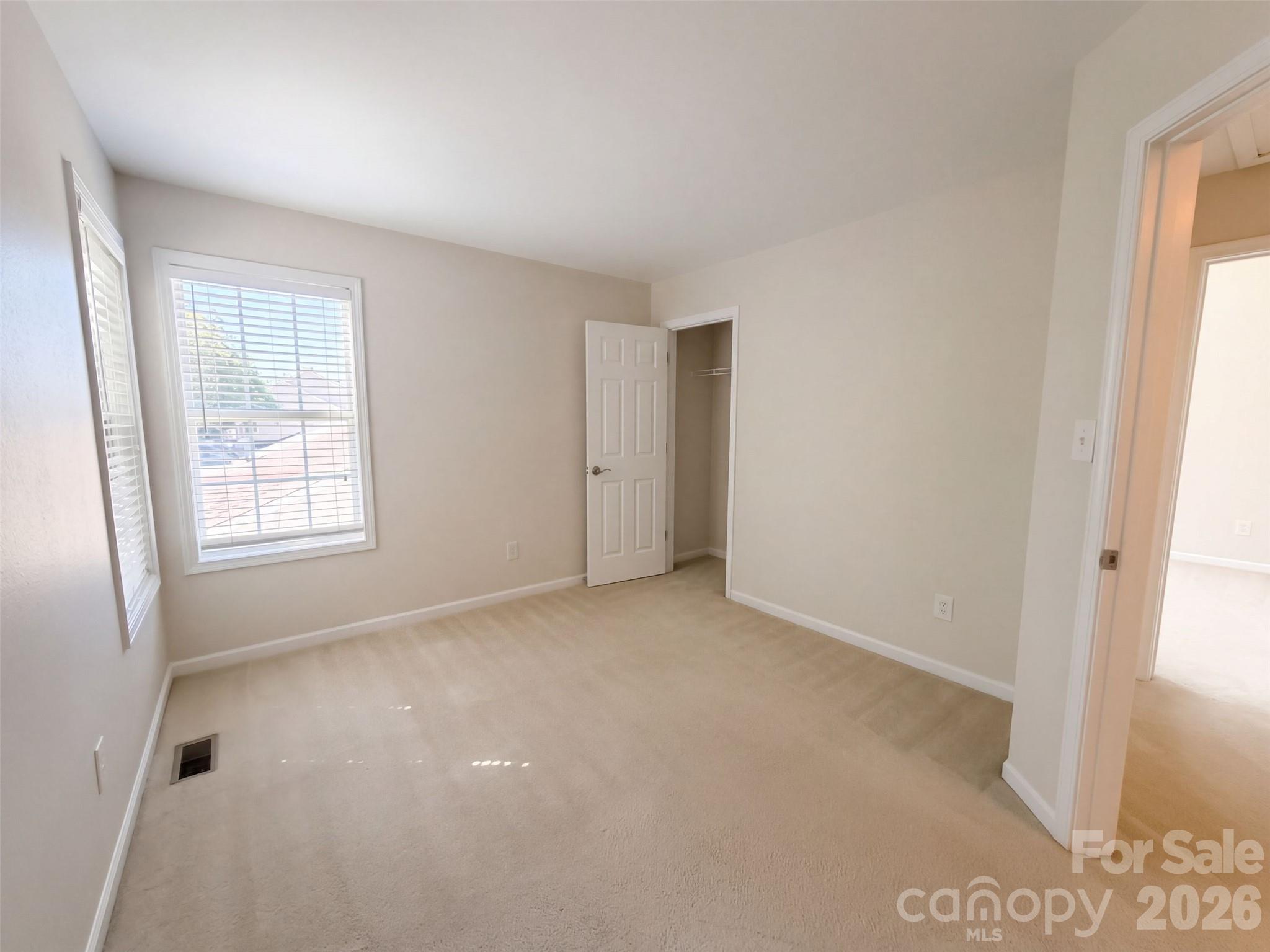 10526 Glory Meadow Court Property Photo 9