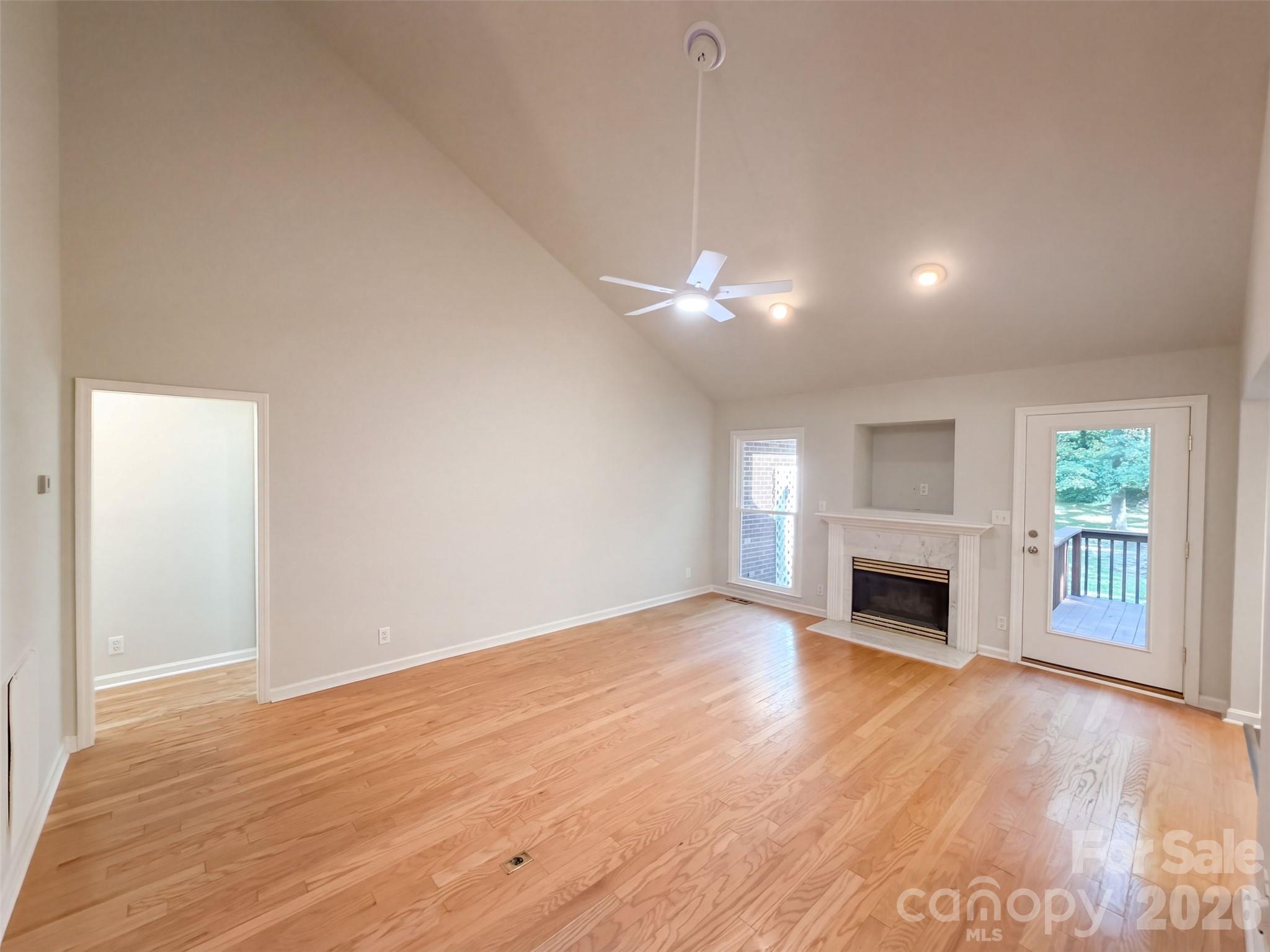 1104 Thoroughbred Place Property Photo 3