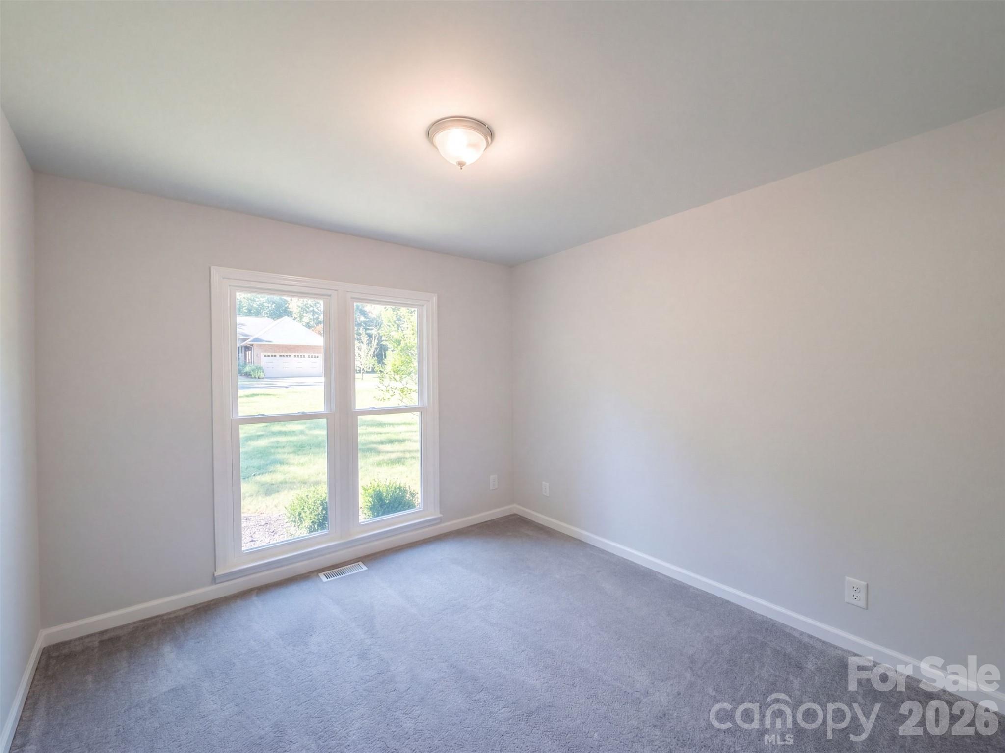 1104 Thoroughbred Place Property Photo 12